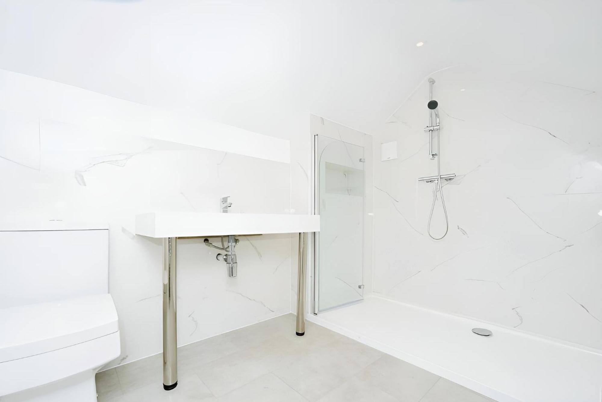 Beautiful 5 Bedroom Bungalow, Sleeps 7, In Calne Exterior foto
